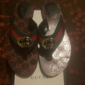 Gucci Kika GG Web Stripe Sandal EU 39, US 9 Flip Flop Flat Slide (run small)